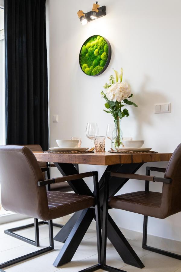 Lucky Apartment โอมิช ภายนอก รูปภาพ